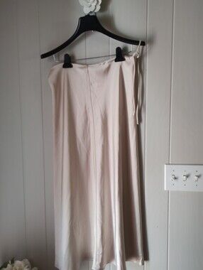 Skrtimony Cream Satin Flared Maxi Skirt XS